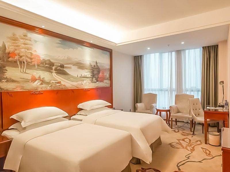 Vienna Hotel Jian People Square Цзиань Екстер'єр фото